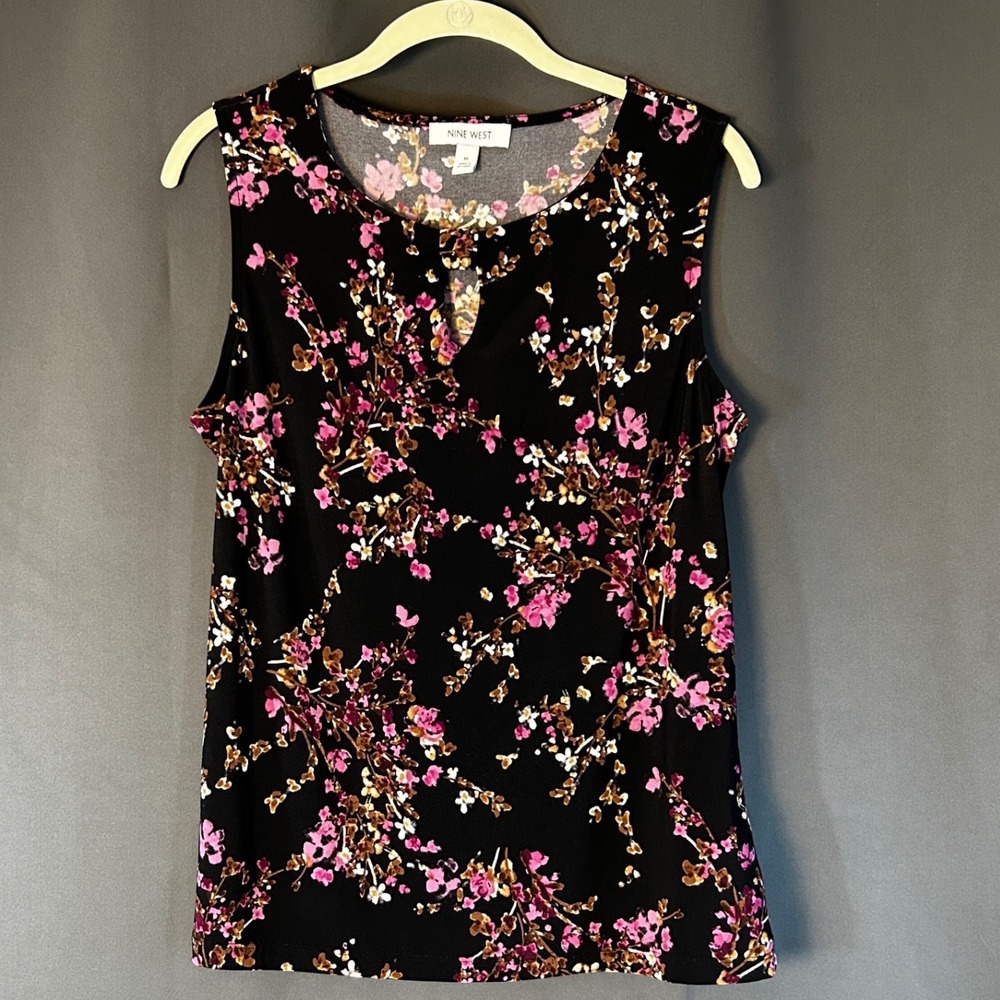 Nine West Sleeveless Top Womens Medium Black Floral Excellent Keyhole Neckline